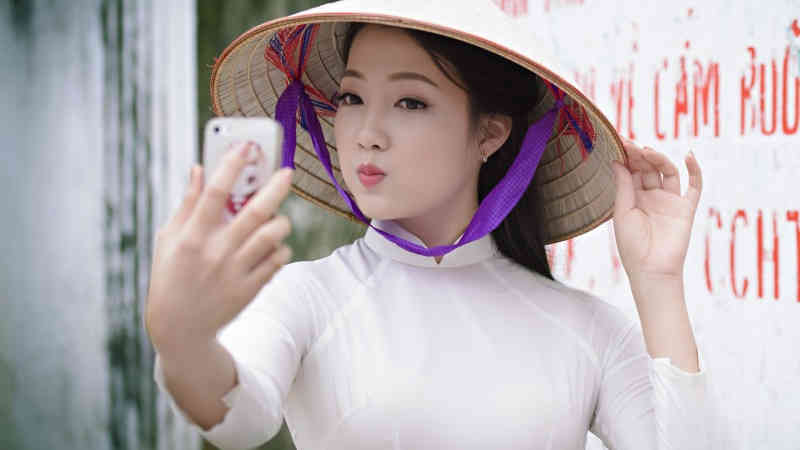 为什么越来越多人开始用电子名片？名片录告诉你